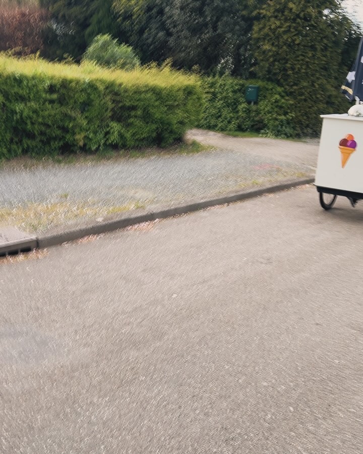 De eerste testrit hebben we de afgelopen week met de Toverkar kunnen maken. Met heerlijk ijs van 🍓🍓🍓